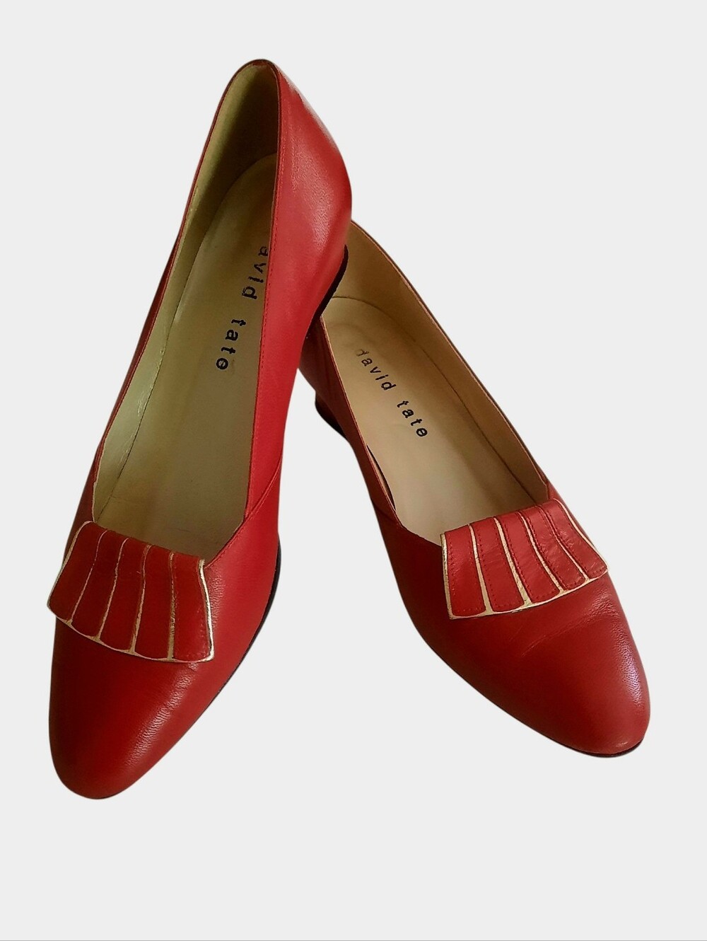 DAVID TATE Vintage Red Leather Low Block Heel Pumps w/Gold Trim Flap Front Sz 8M